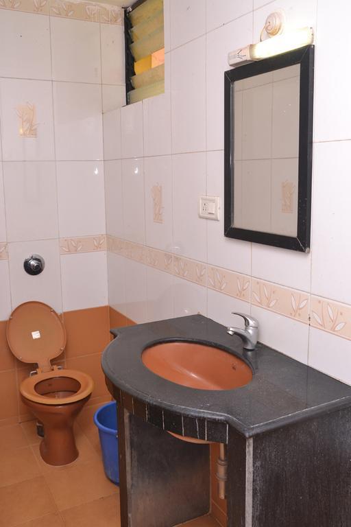 ホテルMayem Lakeview Goa 部屋 写真
