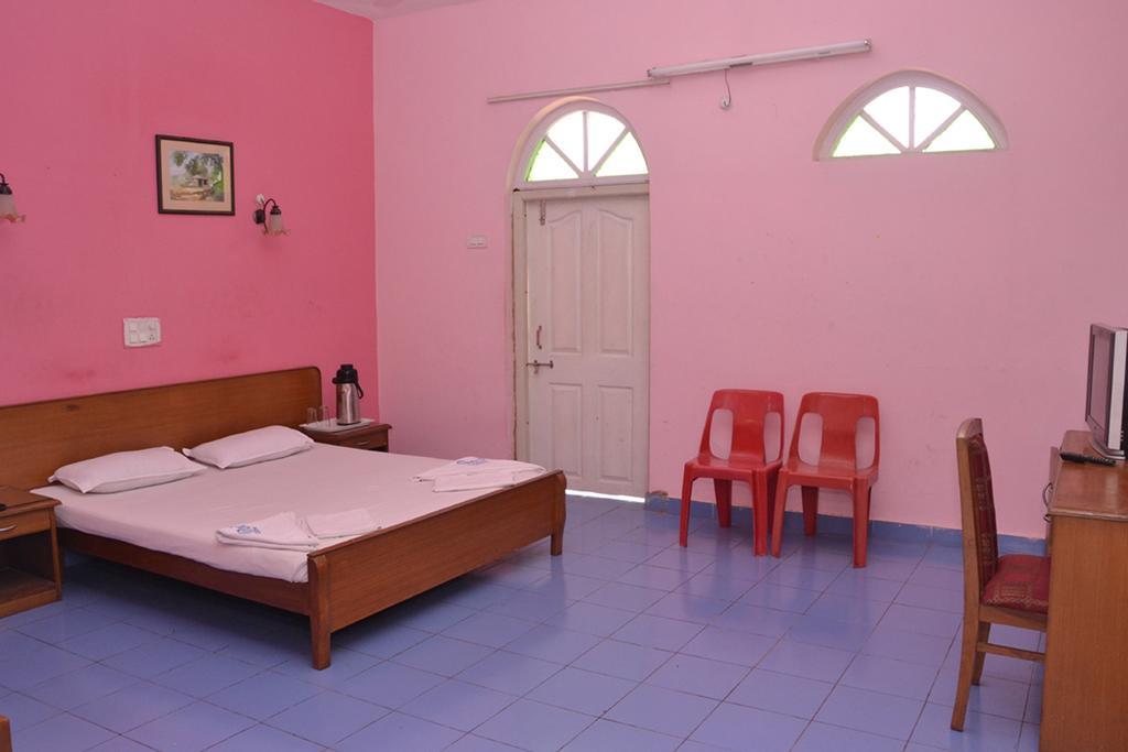 ホテルMayem Lakeview Goa エクステリア 写真